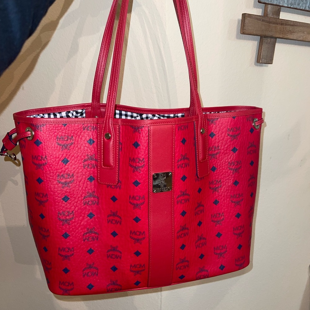 Red . No Damages
